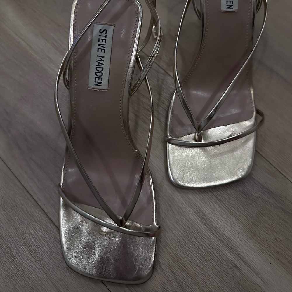 Steve Madden | Metallic Mid-Heel strappy sandals, Gold